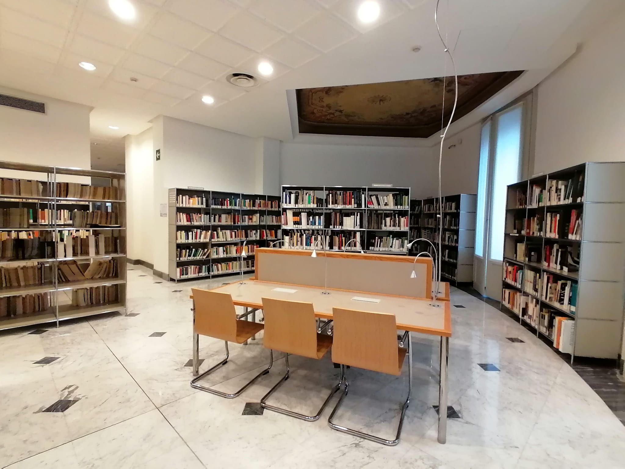 Sala di consultazione.